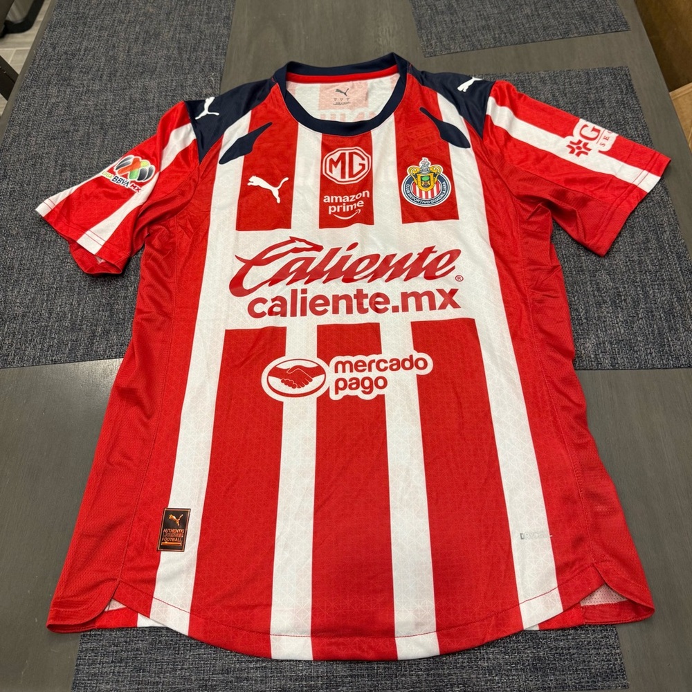 Jersey De Las Chivas Local #34 (HORMIGA) GONZALEZ